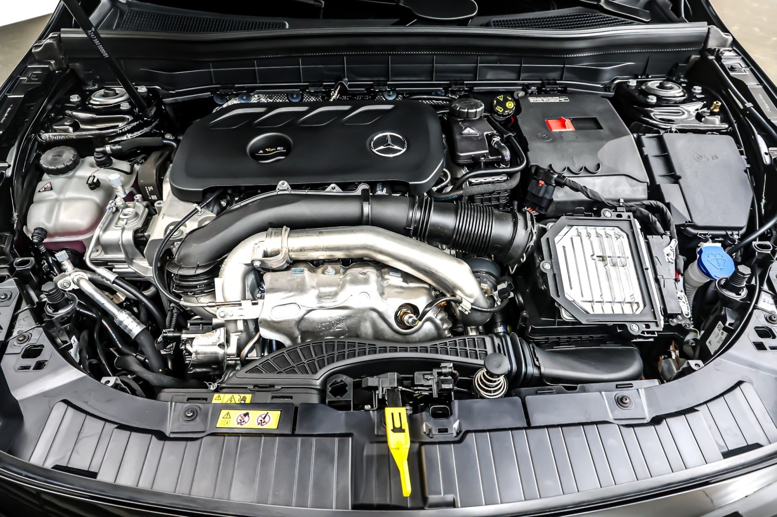 New 2026 Night Black Mercedes-Benz GLB 250 image 11