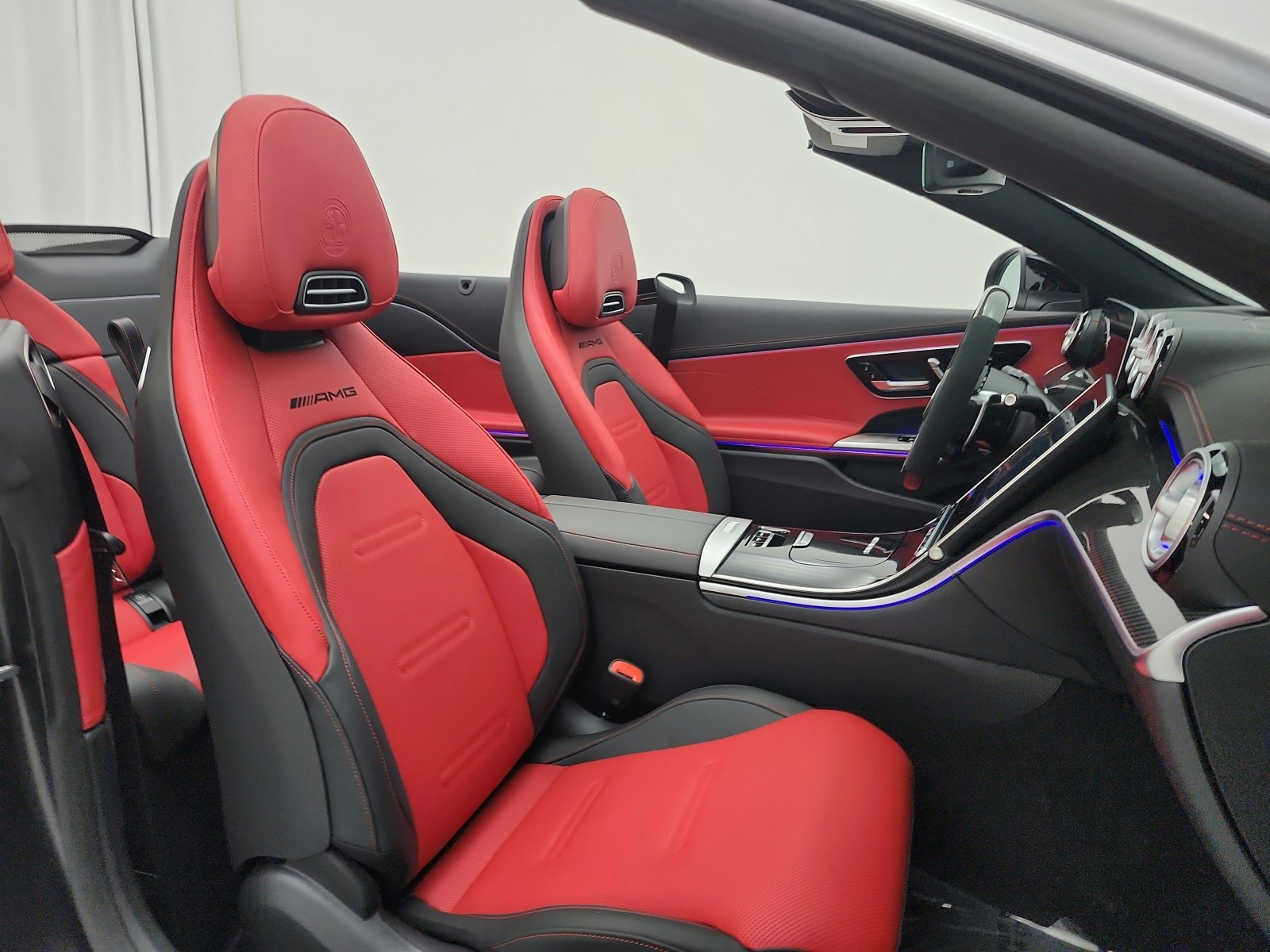 New 2026 MANUFAKTUR Graphite Grey Magno Mercedes-Benz AMG® CLE 53 image 14