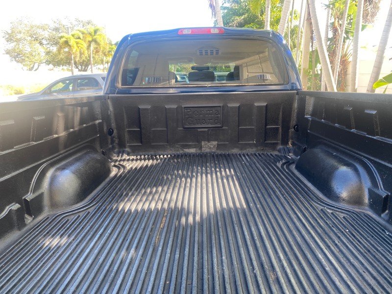 2004 Toyota Tundra SR5 V8 4.7 CREW CAB  FLORIDA in , 