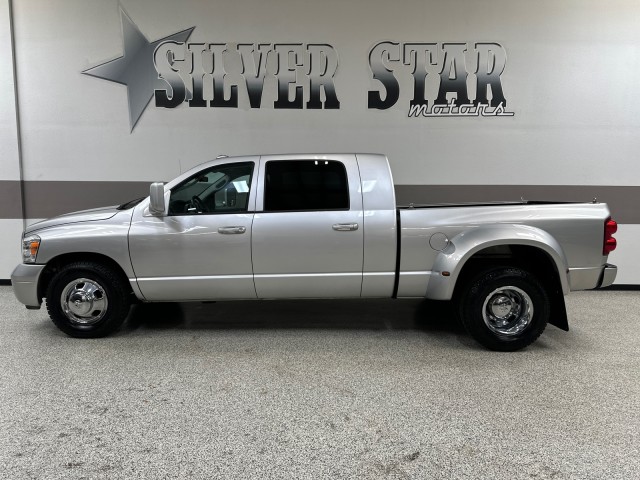 2007 Dodge Ram 3500 SLT DRW RWD Mega Cab 5.9L-Cummins in , 