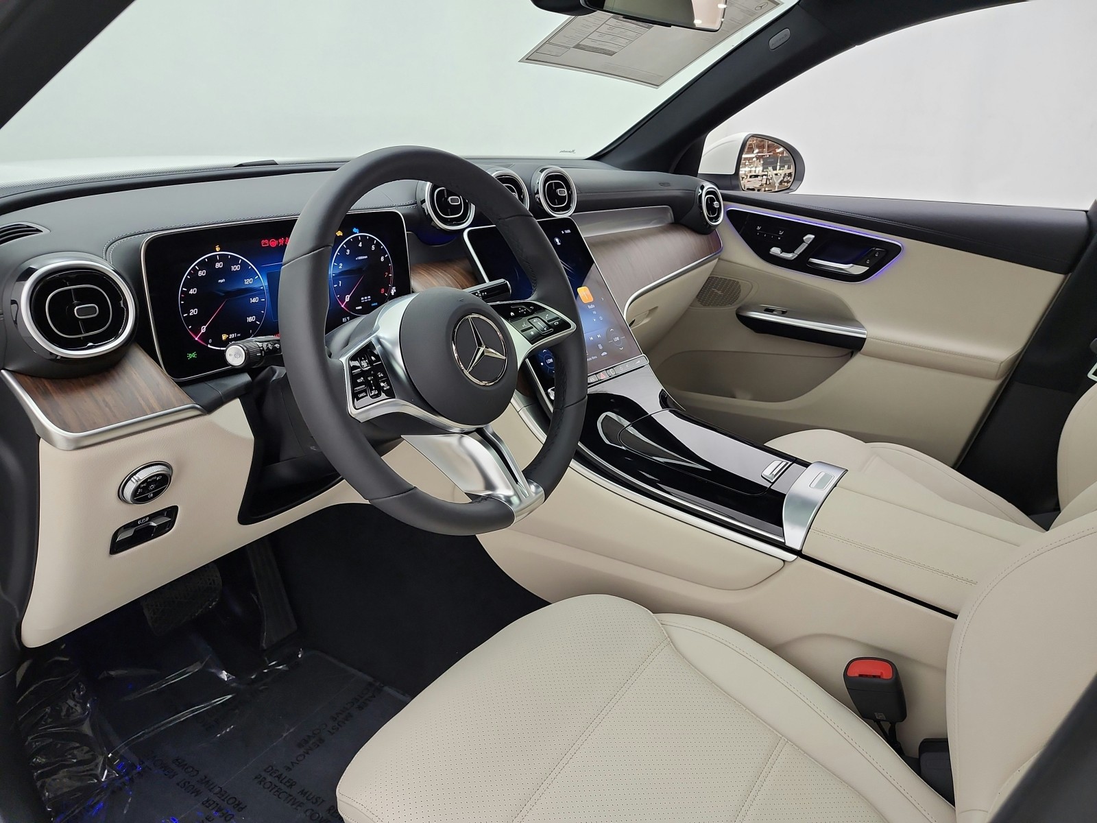 New 2027 Polar White Mercedes-Benz GLC 300 SUV image 10