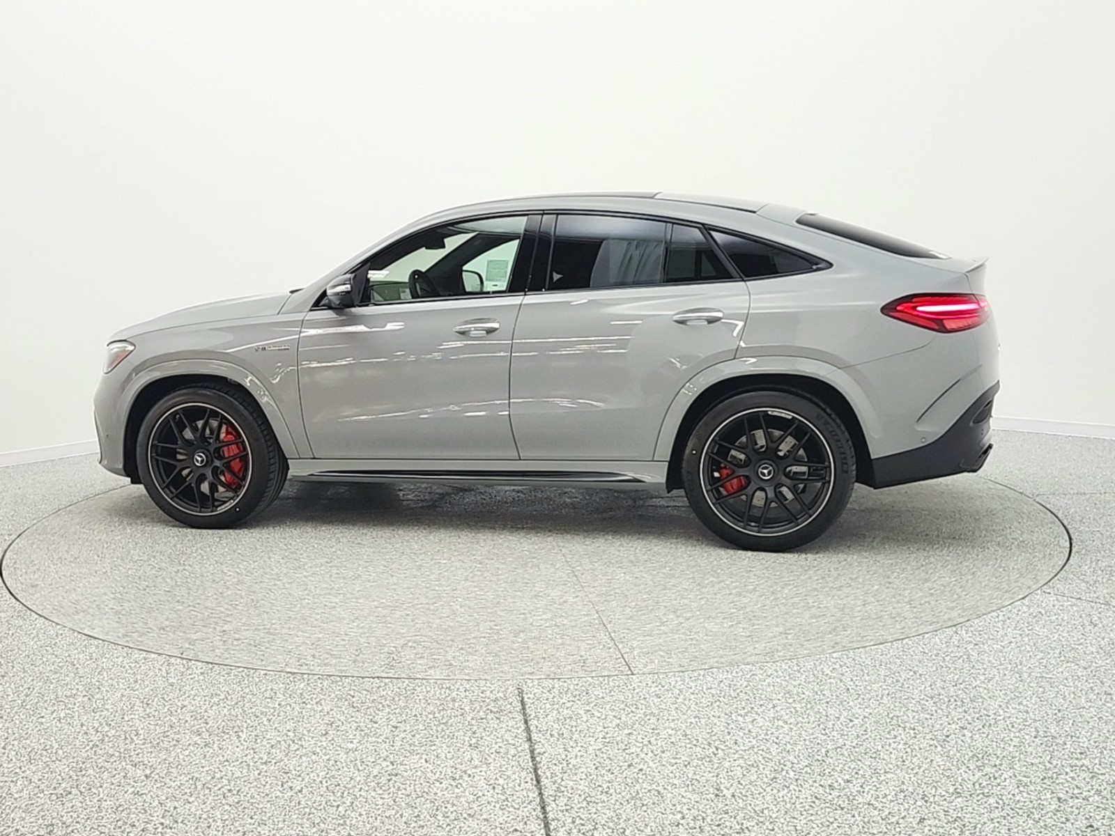 New 2026 MANUFAKTUR Alpine Grey Mercedes-Benz AMG® GLE 63 S image 8