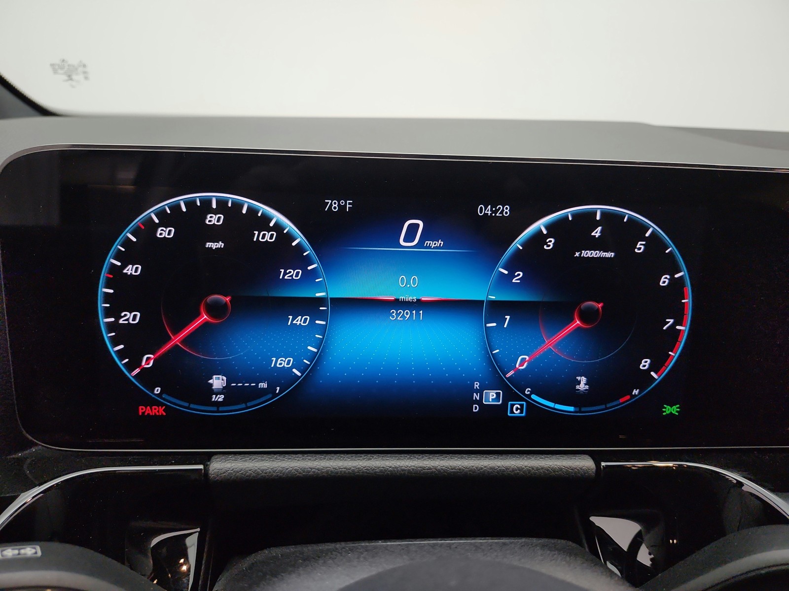 Certified Used 2022 Polar White Mercedes-Benz GLA 250 SUV image 11