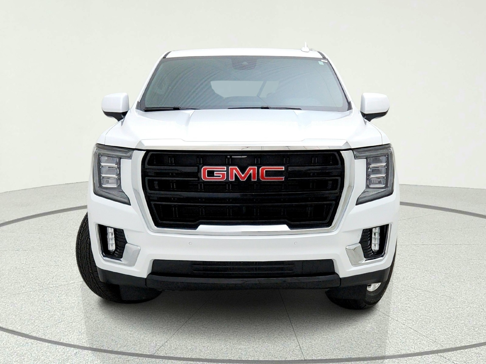 Used 2024 Summit White GMC SLE image 3