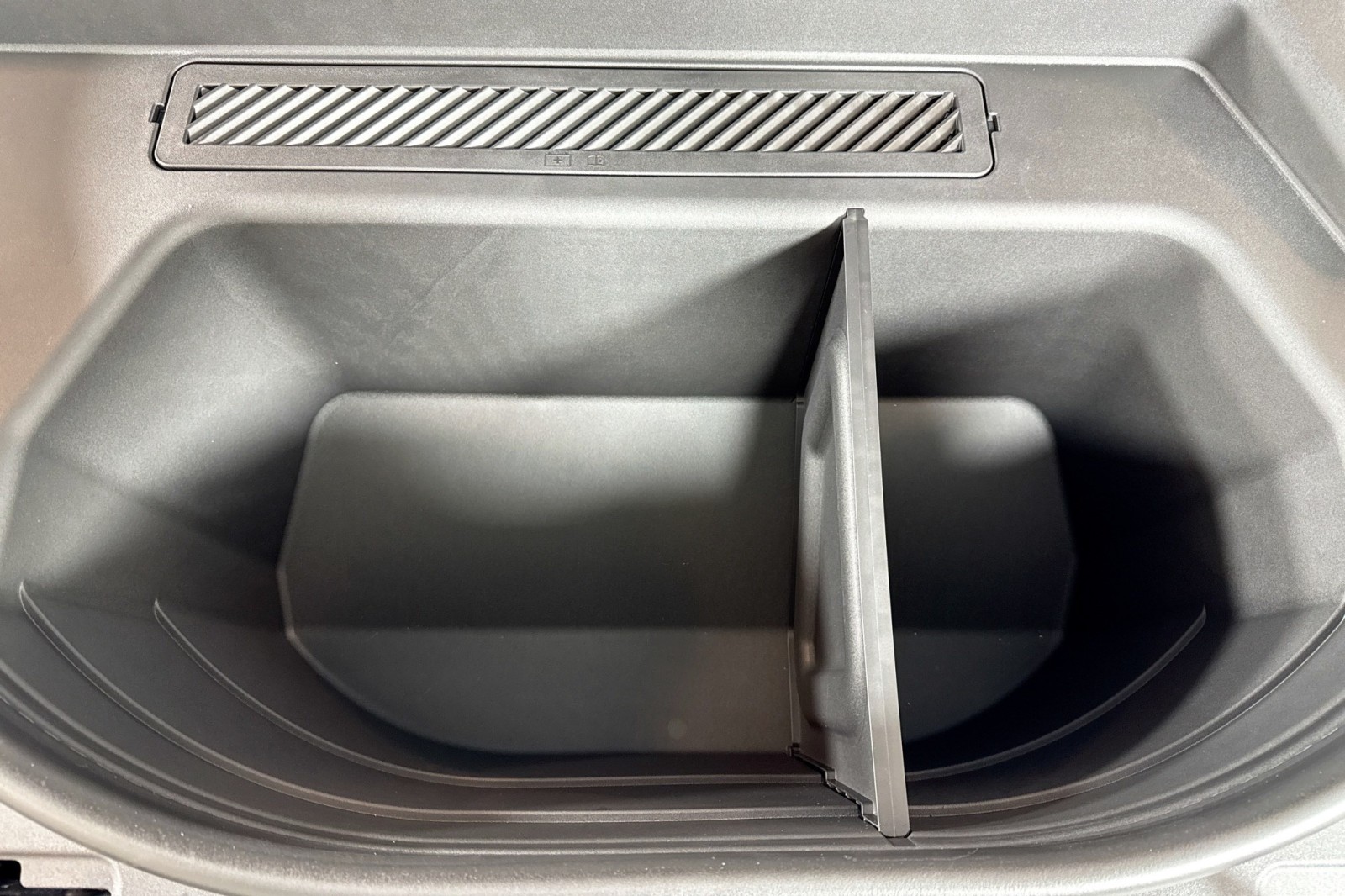 New 2027 Manhattan Gray Metallic Audi Premium quattro image 27