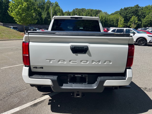 ToyotaTacoma 4WD9