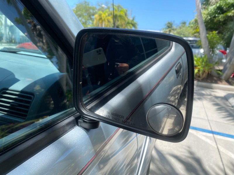 2002 Nissan Frontier 2WD XE XCAB 5 SPD AC 4 CYL in ,