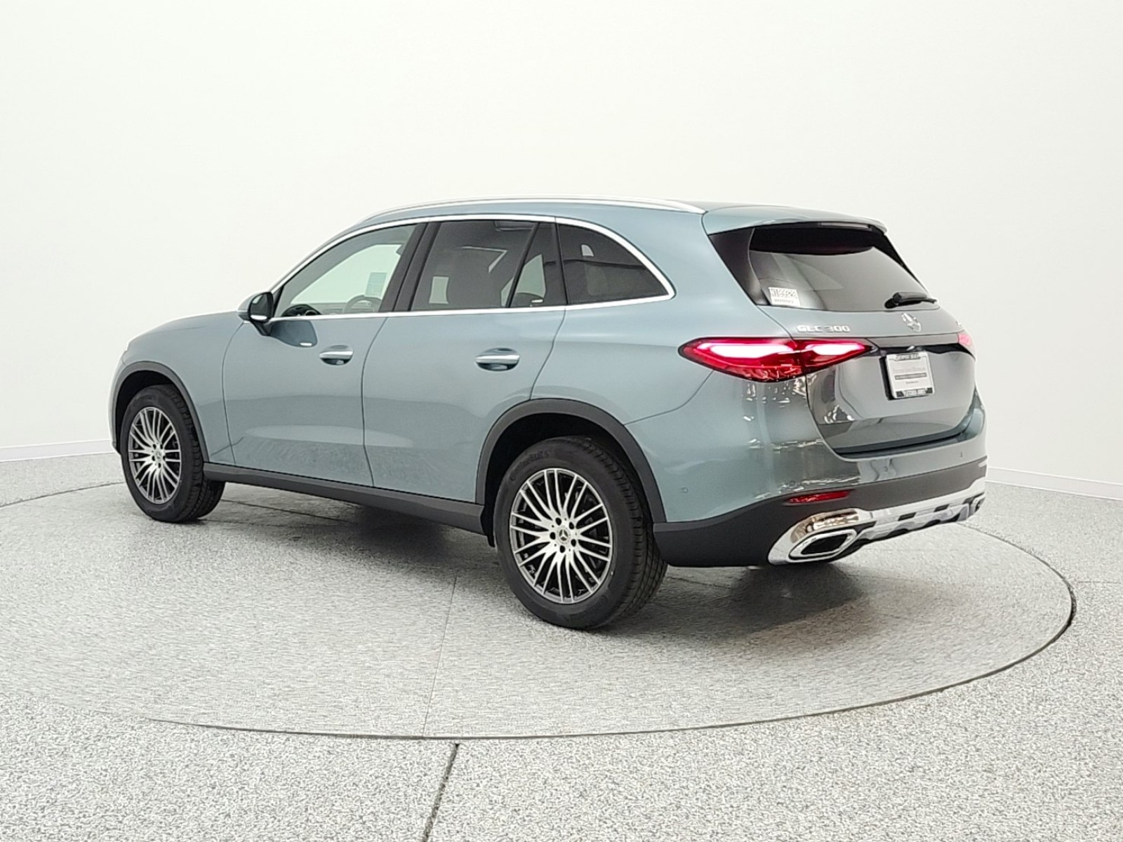 New 2026 Verde Silver Metallic Mercedes-Benz GLC 300 image 7