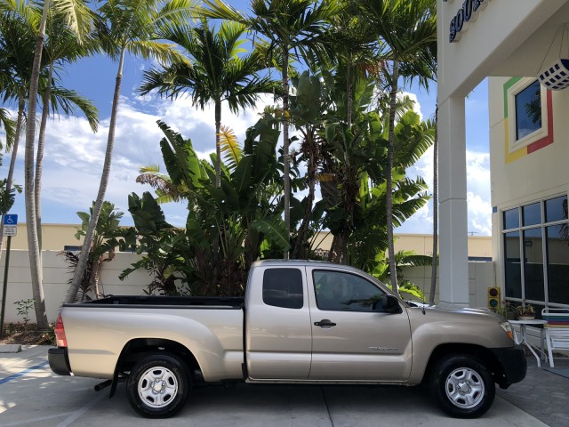 2006 Toyota Tacoma 1 OWNER FL LOW MILES 30,890 in pompano beach, Florida