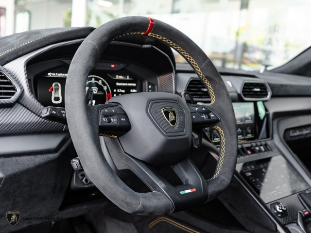 2023 Lamborghini Urus Performante in , 