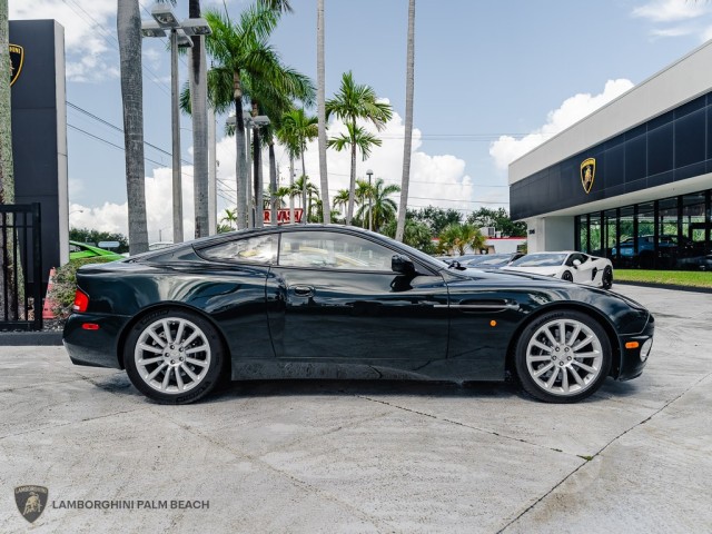 Aston Martin Vanquish