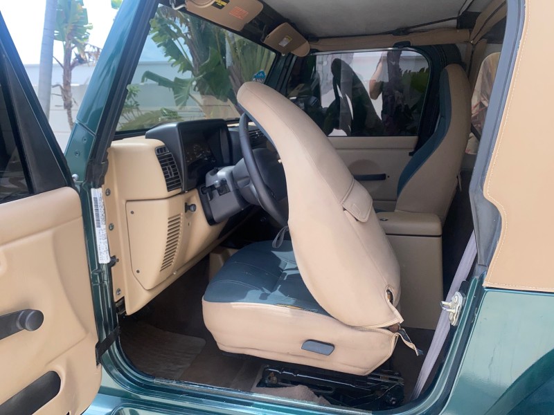 1999 Jeep Wrangler Sahara AUYO AC 6 CYL LOW MILES 47,009 in , 