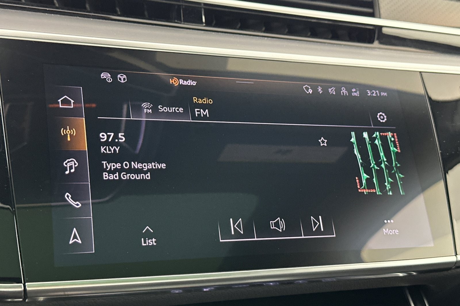 New 2025 Daytona Gray Pearl Effect Audi 4.0 TFSI image 16