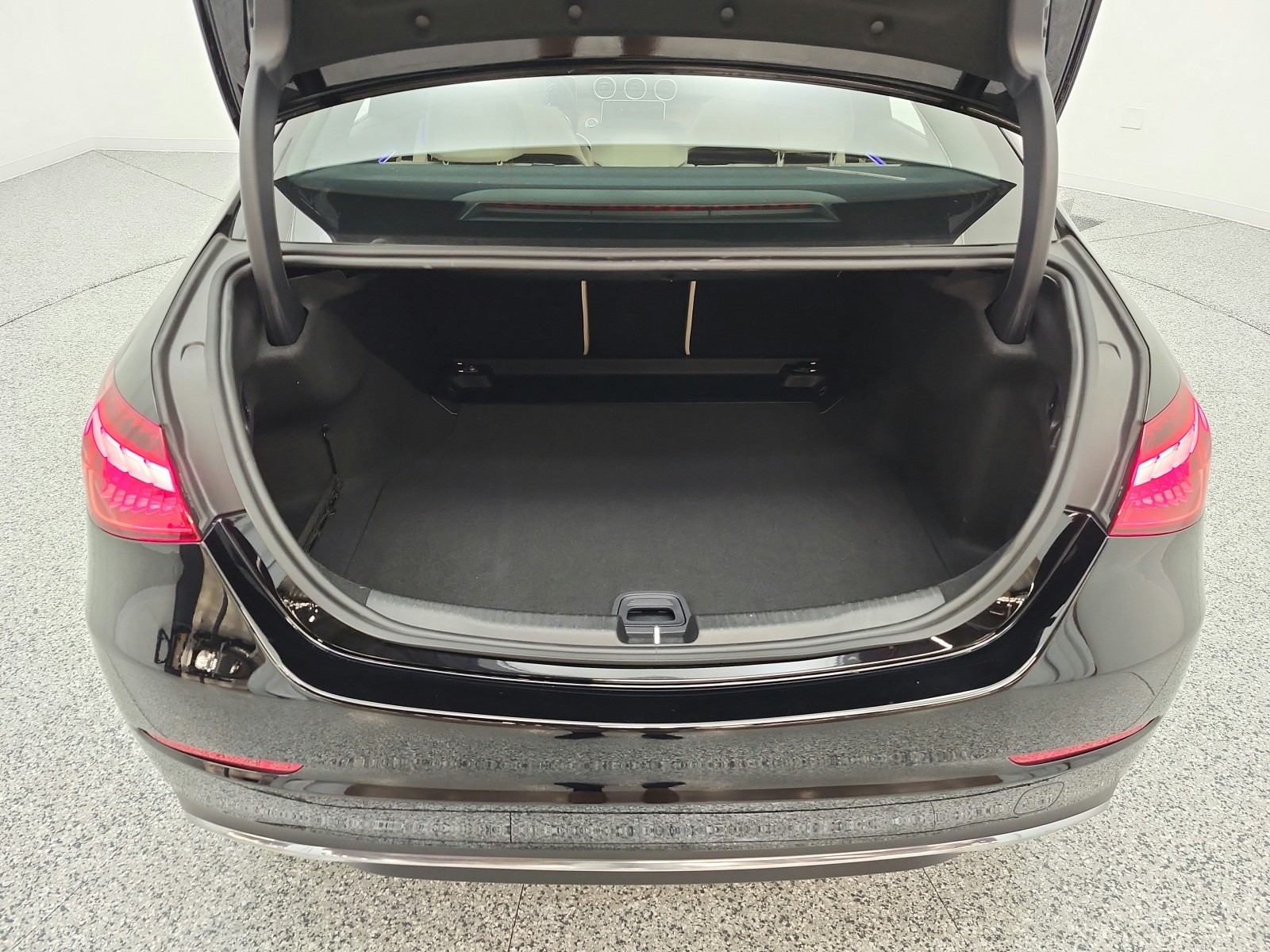 Certified Used 2022 Black Mercedes-Benz C 300 Sedan image 28