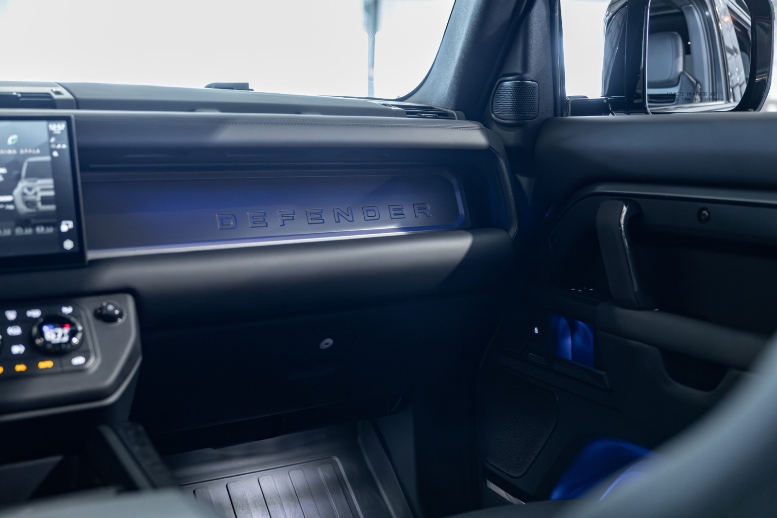 Used Car 2025 Land Rover Defender  Octa Edition One For Sale Under $170,000 In Boerne, Texas