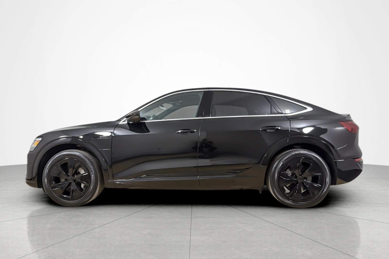 Used 2024 Mythos Black Metallic Audi S line Premium Plus quattro image 2