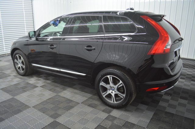 Used 2015 Volvo XC60 T6 SUV for sale in Geneva NY