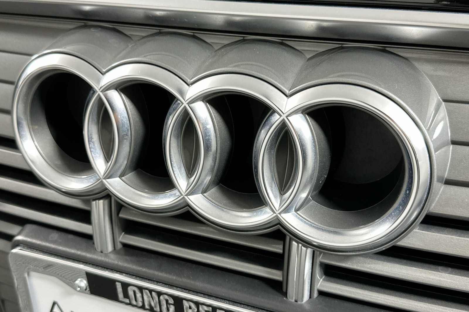 Used 2022 Brilliant Black Audi Premium image 15