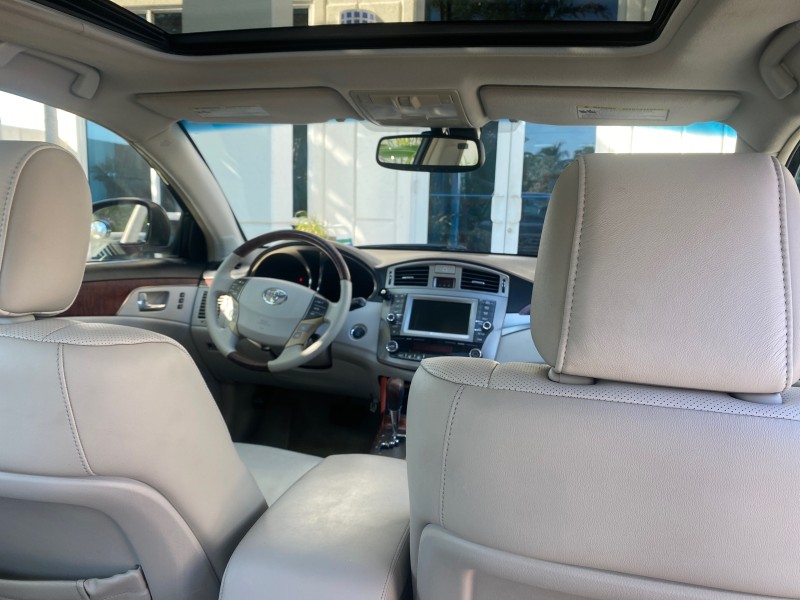 2011 Toyota Avalon Limited LOW MILES 80,879 in ,