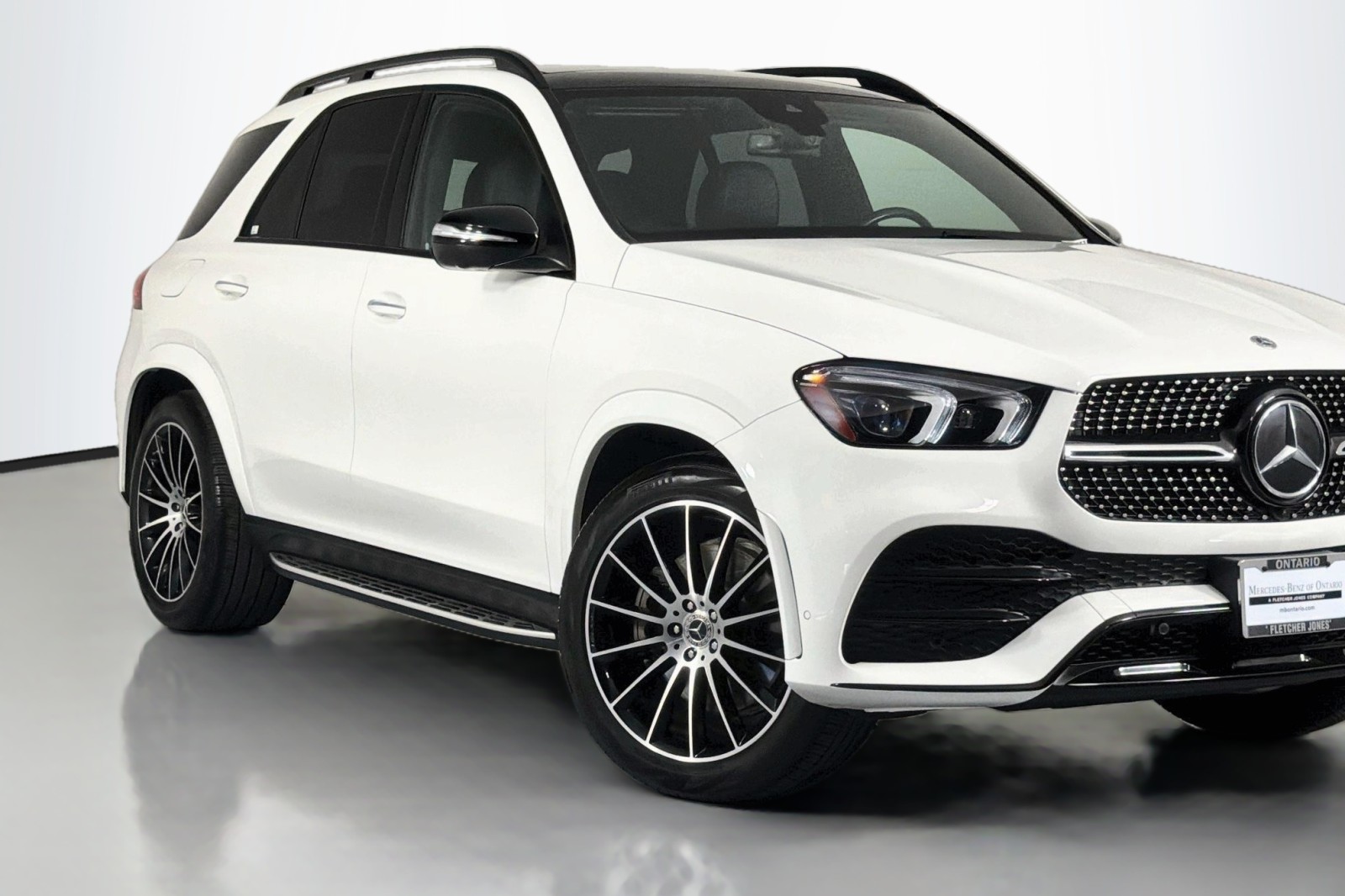 Certified Used 2023 Polar White Mercedes-Benz 450 image 15