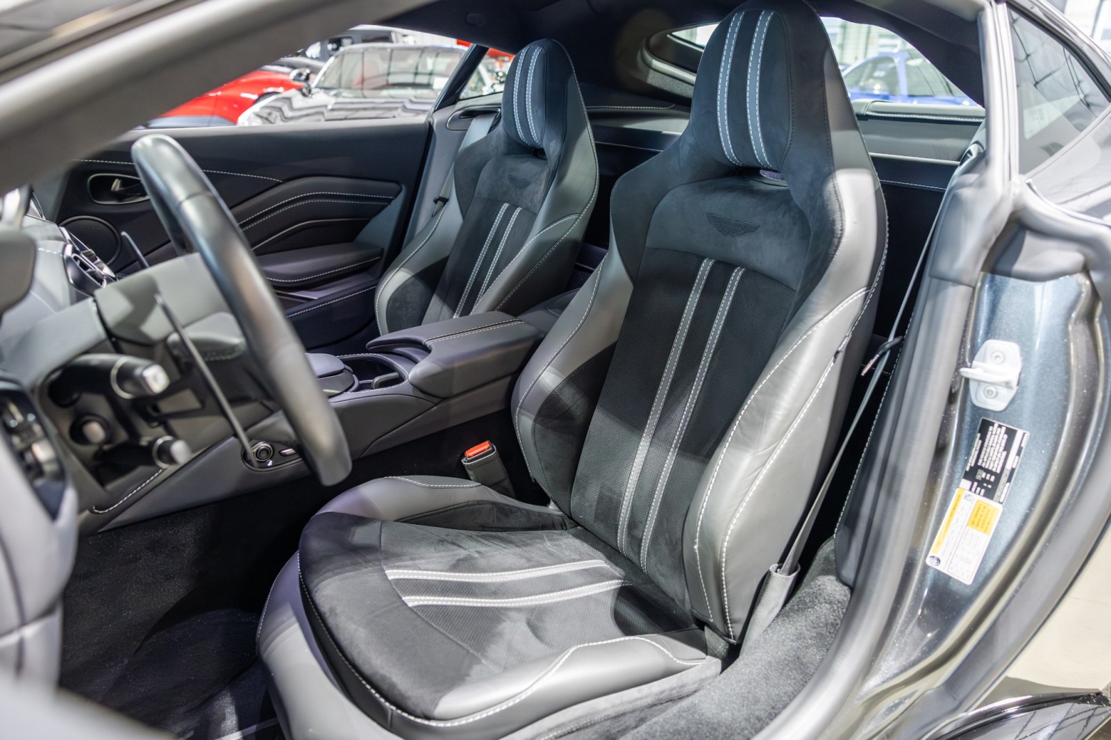 Used Car 2023 Aston Martin Vantage  For Sale Under $160,000 In Boerne, Texas