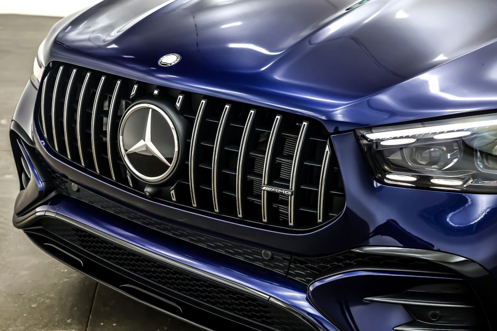 New 2026 MANUFAKTUR MYSTIC BL Mercedes-Benz AMG® GLE 53 4MATIC+ SUV image 13