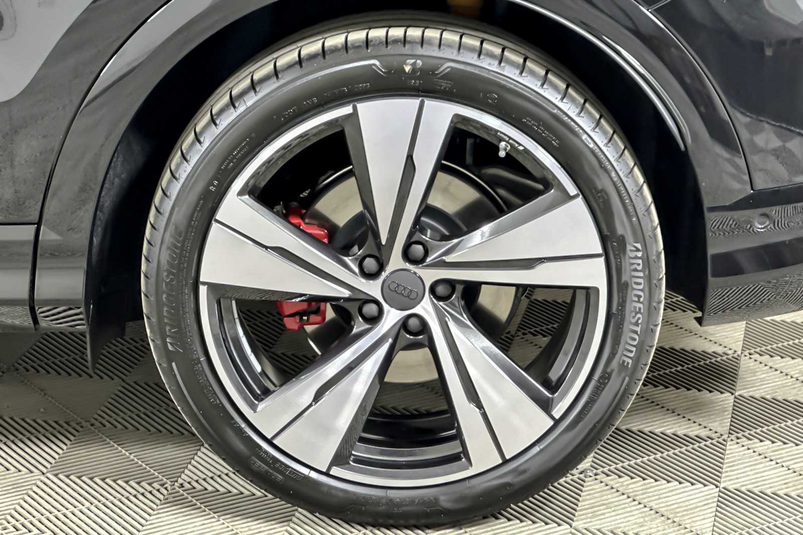 New 2026 Mythos Black Metallic Audi Premium Plus 3.0 TFSI quattro image 25