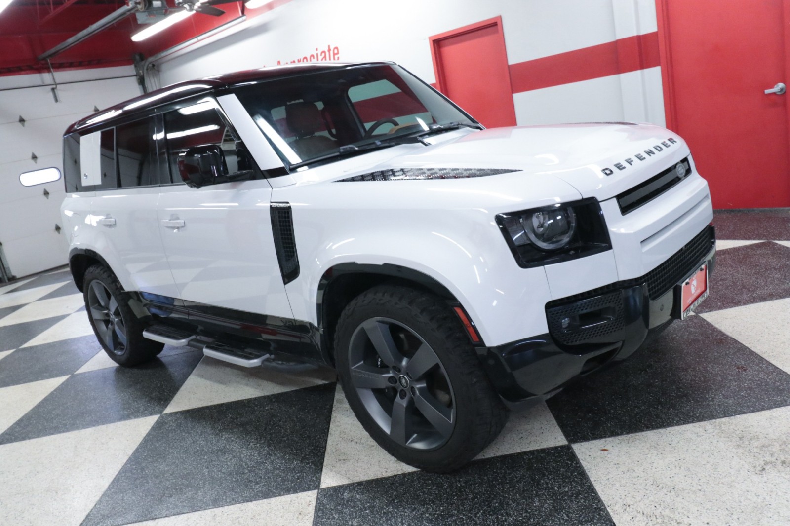 Used Car 2023 Land Rover Defender  V8 For Sale Under $80,000 In Austin, Texas