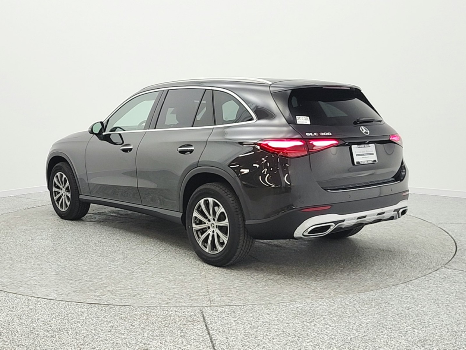 New 2026 Graphite Grey Metallic Mercedes-Benz GLC 300 image 7