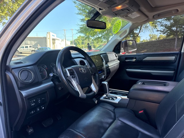 ToyotaTundra 4WD Truck21