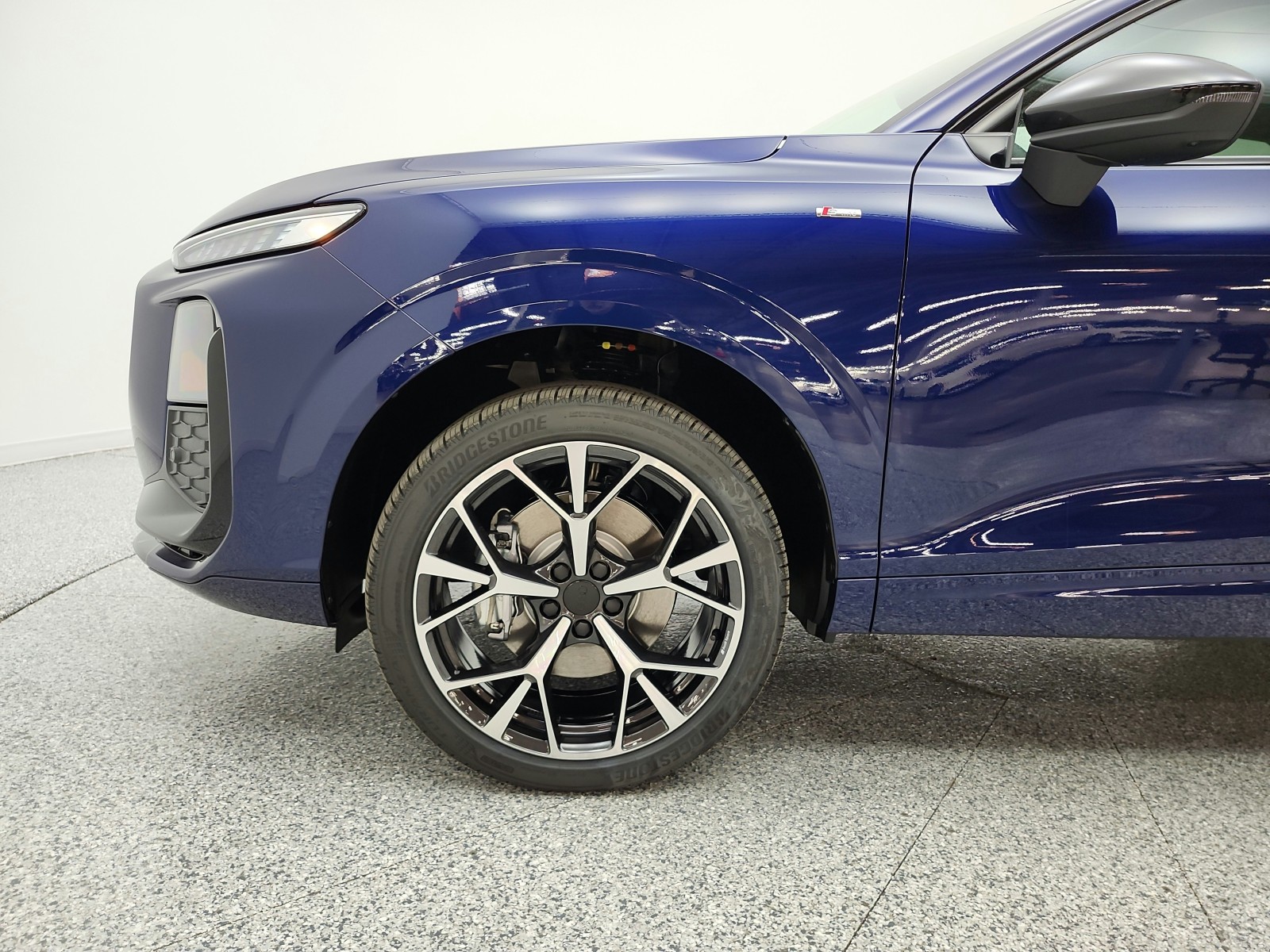 New 2026 Navarra Blue Metallic Audi S line quattro image 15