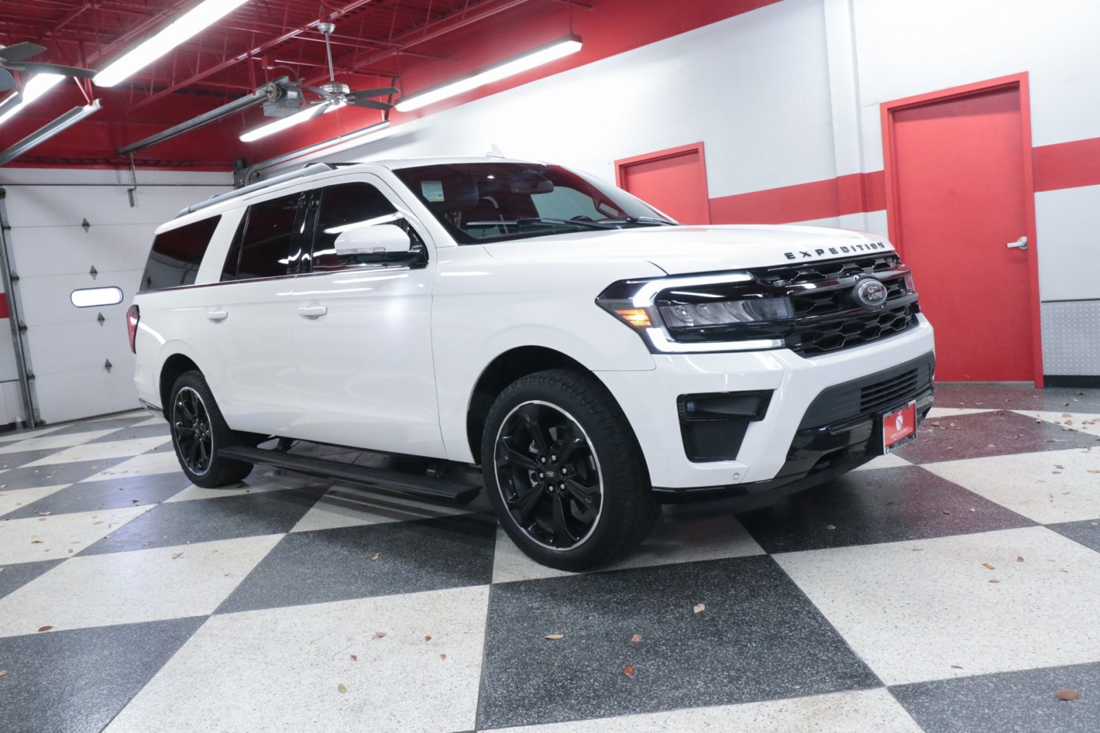 Used Car 2022 Ford Expedition Max  Limited For Sale Under $40,000 In Austin, Texas