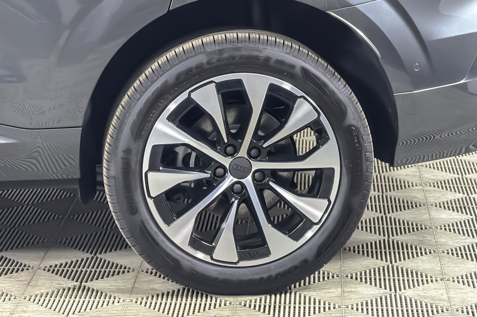 New 2026 Daytona Gray Pearl Effect Audi S line quattro image 25