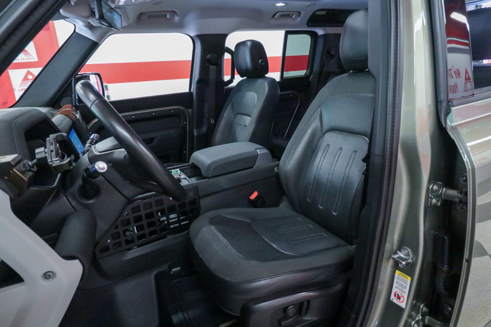 Used Car 2020 Land Rover Defender  Se For Sale Under $40,000 In Austin, Texas