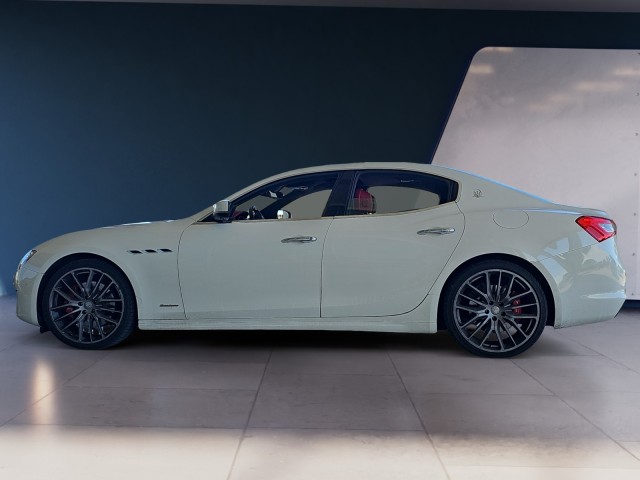 2019 Maserati Ghibli S GranLusso 2