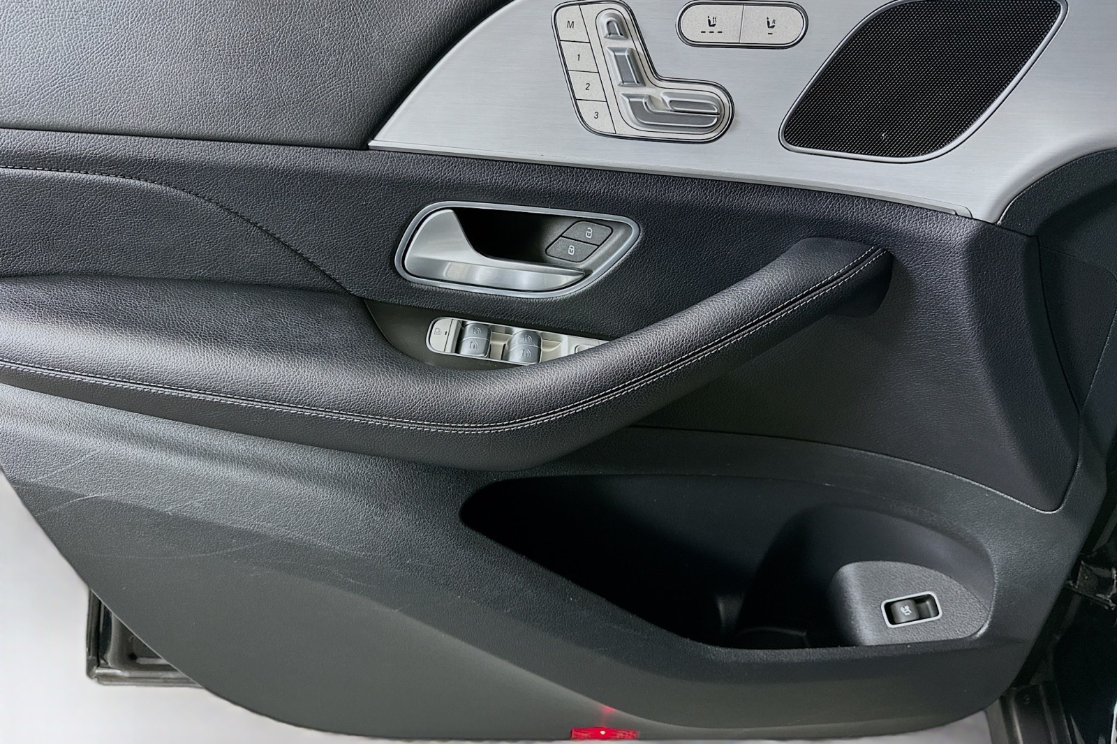 Used 2024 Black Mercedes-Benz GLE 350 image 21