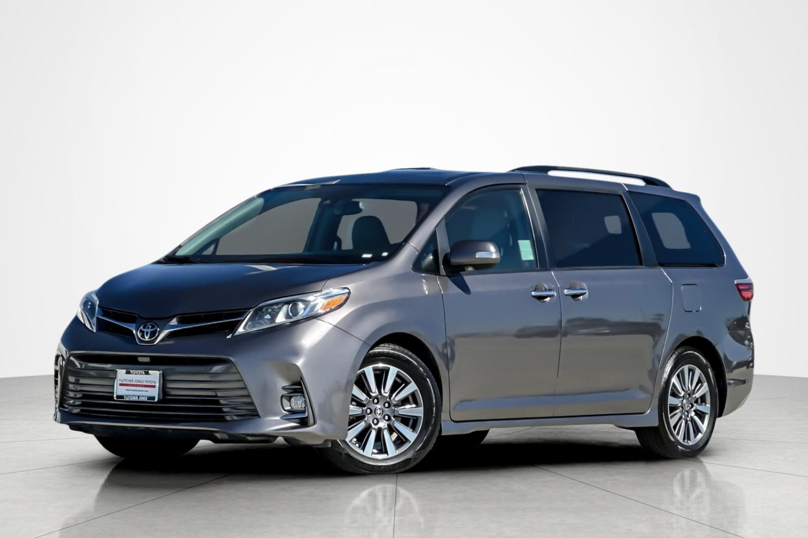 Certified Pre-Owned 2020 Toyota Sienna Limited Minivan/Van in