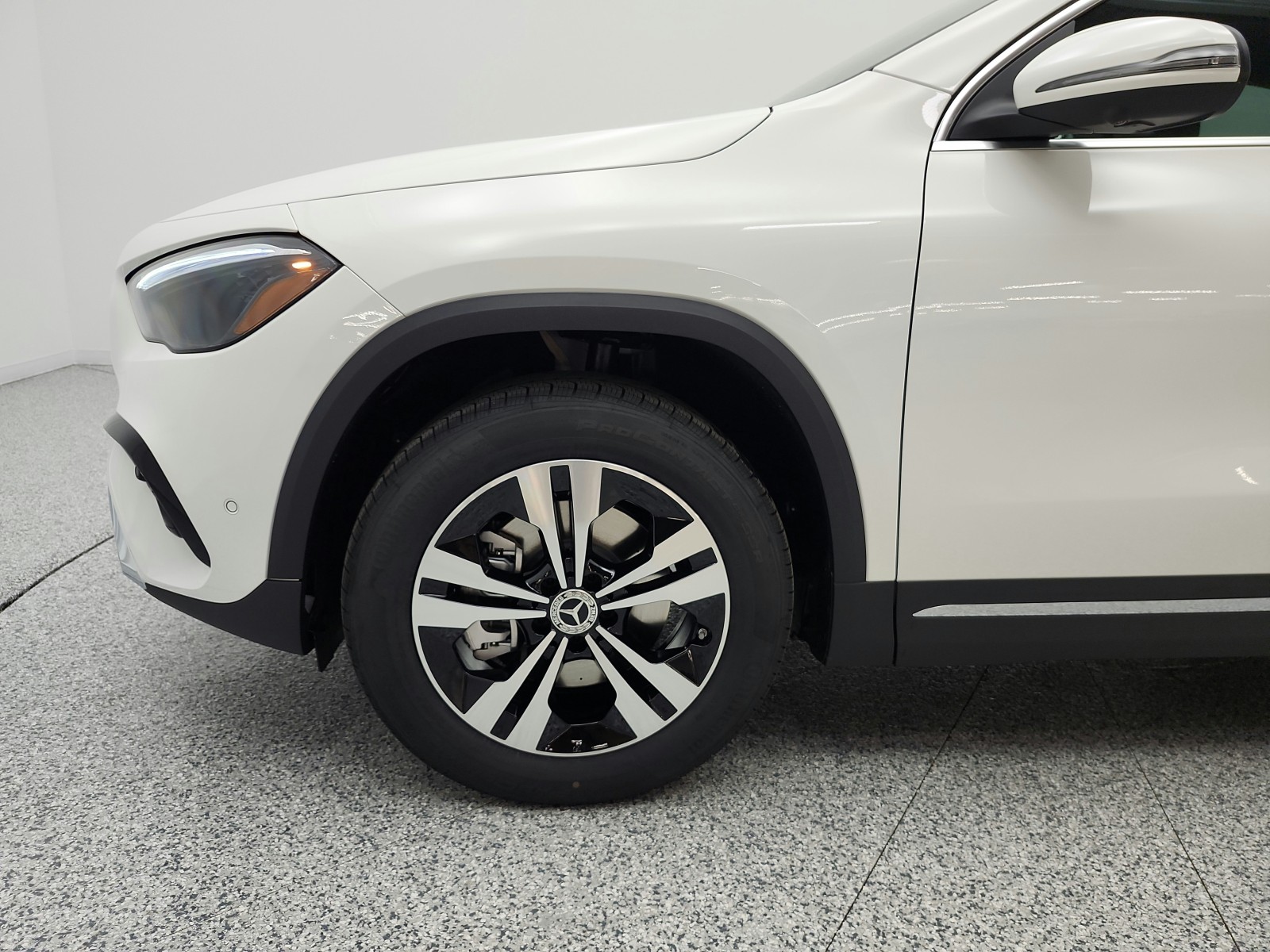 New 2026 Polar White Mercedes-Benz GLA 250 SUV image 15