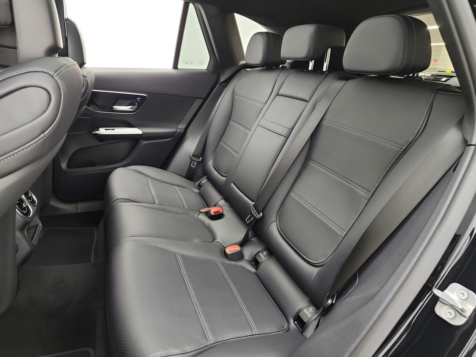 New 2027 Black Mercedes-Benz GLC 300 SUV image 11