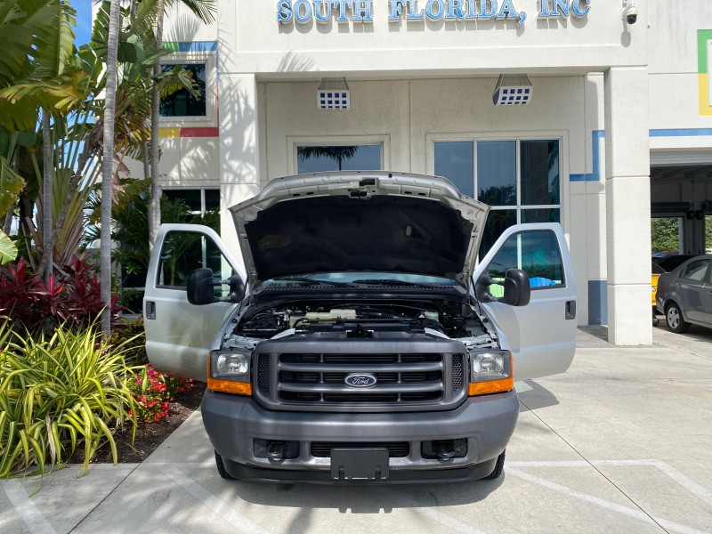 2001 Ford Super Duty F-350 DRW XL 1 OWNER LOW MILES 14,269 in , 