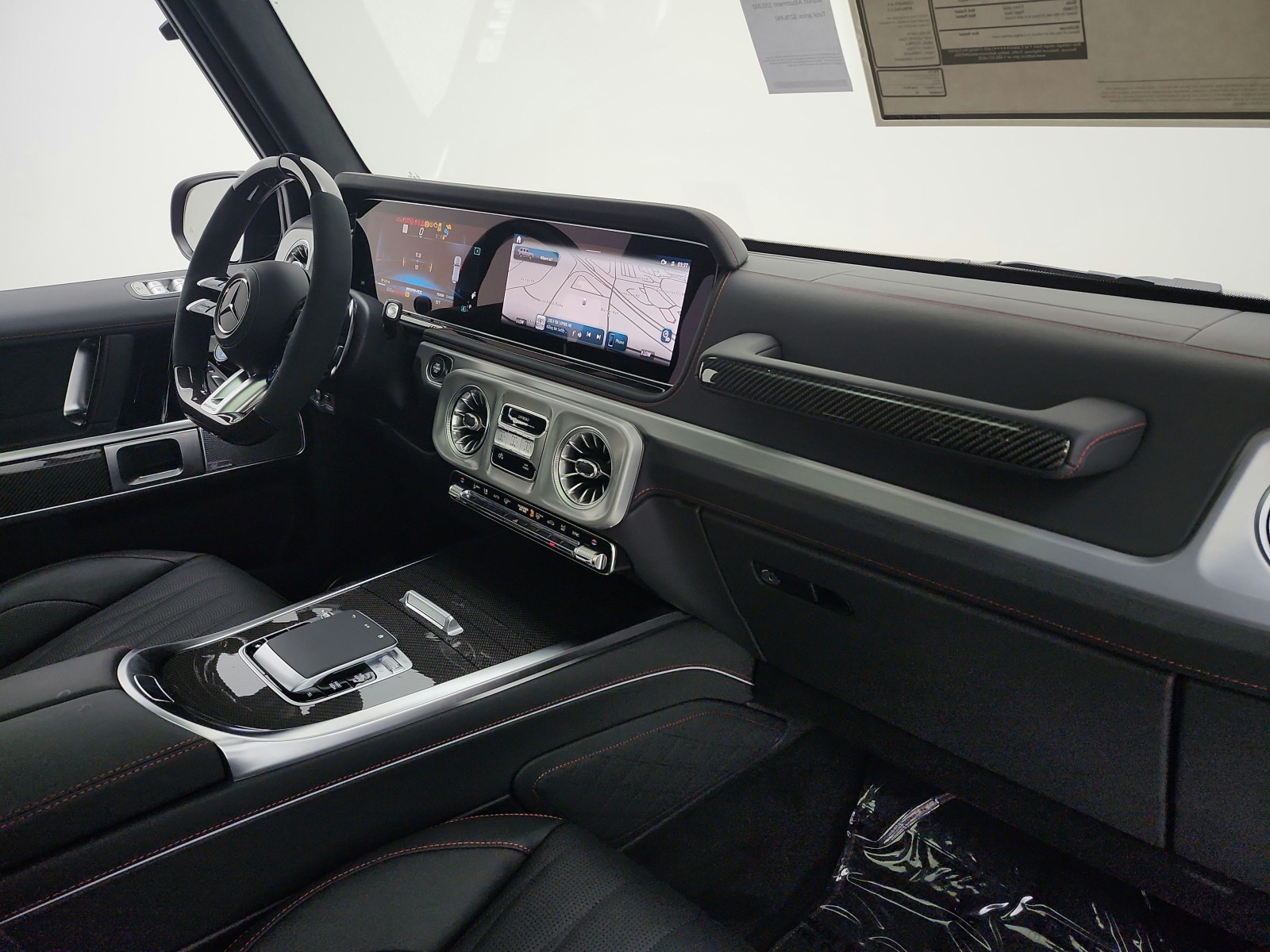 New 2026 MANUFAKTUR Night Black magno Mercedes-Benz AMG® G 63 image 16