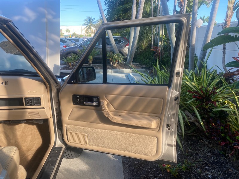 1996 Jeep Cherokee Sport FL LOW MILES 77,388 4WD 4.0 6 CYL in , 