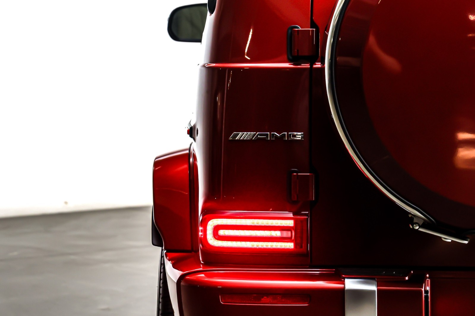 Certified Used 2024 MANUFAKTUR Cardinal Red Metallic Mercedes-Benz AMG® G 63 4MATIC SUV image 17