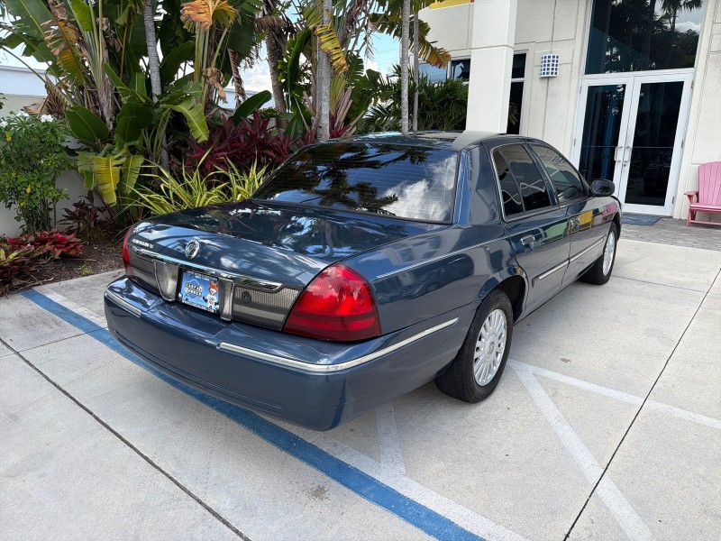 2007 Mercury Grand Marquis LS LOW MILES 52,599 1 OWNER in ,