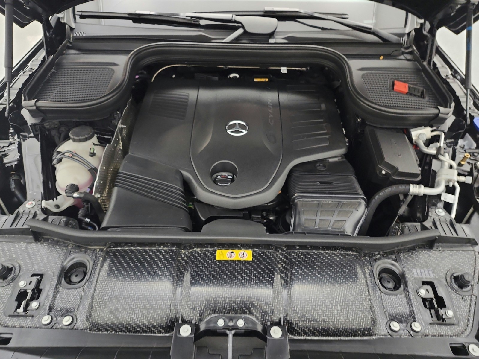 New 2026 Obsidian Black Metallic Mercedes-Benz GLE 450 image 12