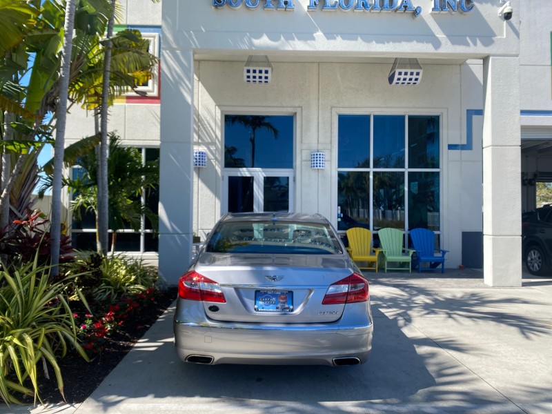 2012 Hyundai Genesis 3.8L SUNROOF PREM PKG in , 