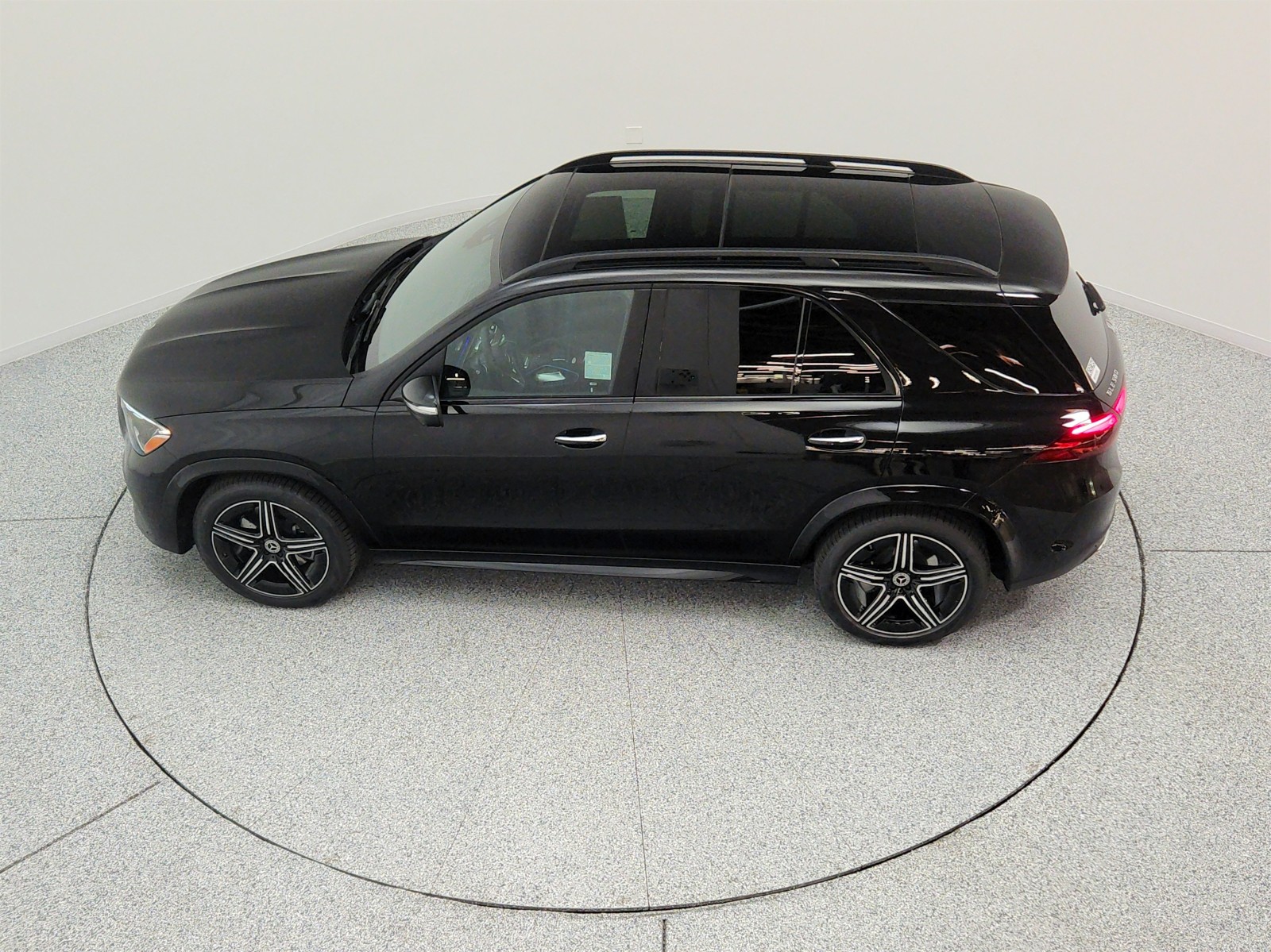 New 2026 Obsidian Black Metallic Mercedes-Benz GLE 580 4MATIC® SUV image 23