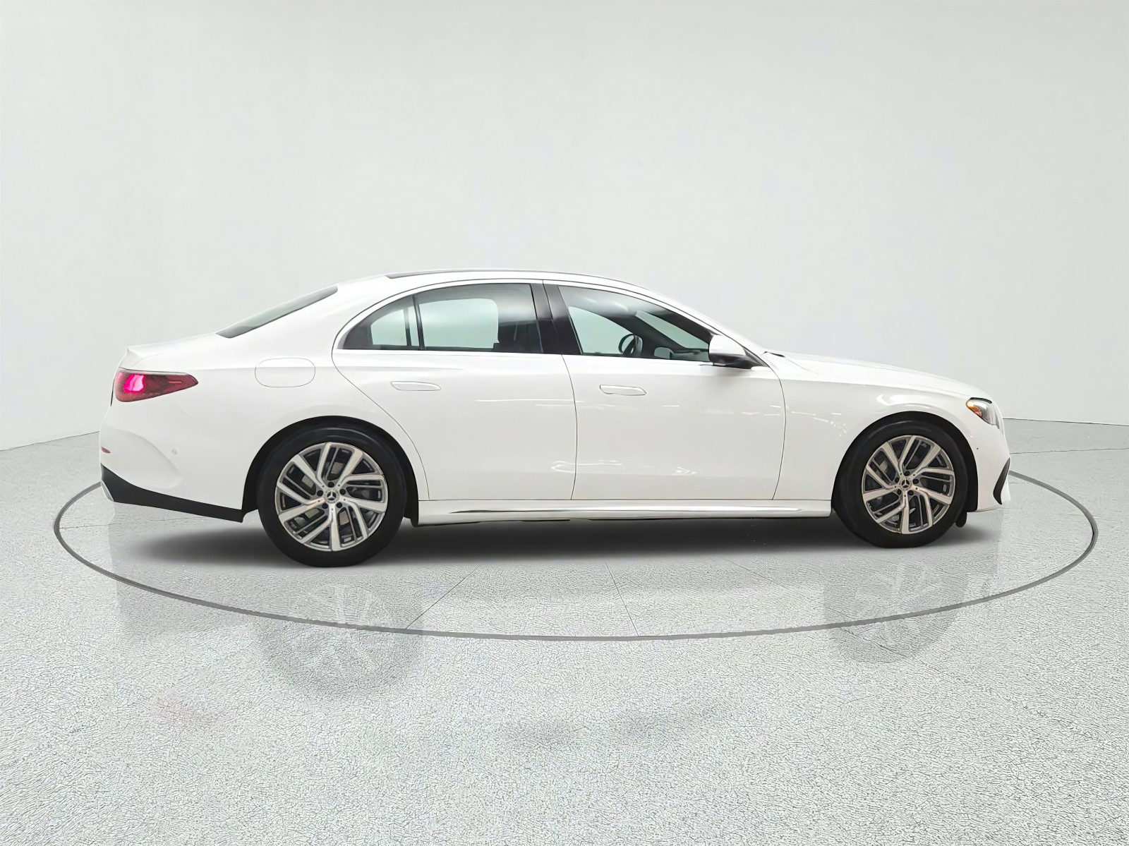 Certified Used 2026 Polar White Mercedes-Benz E 350 RWD Sedan image 4