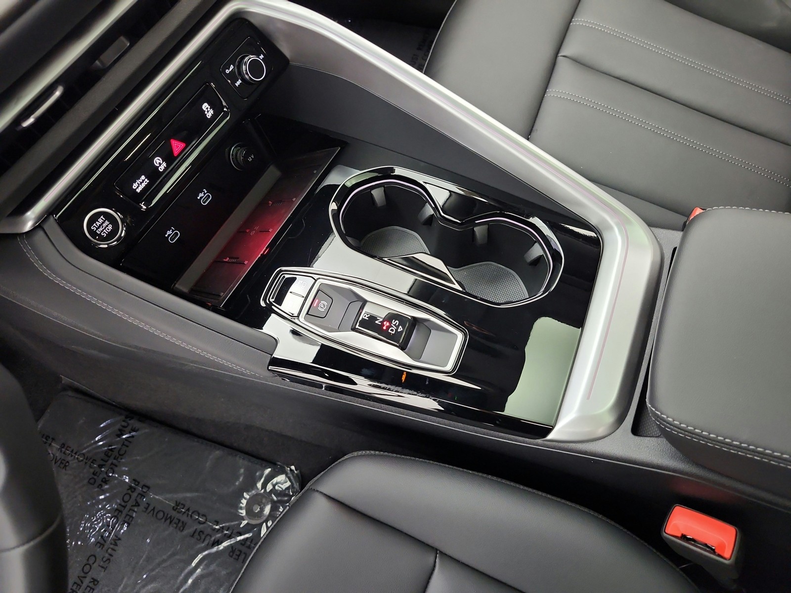 New 2026 Glacier White Metallic Audi Premium Plus 2.0 TFSI quattro image 9