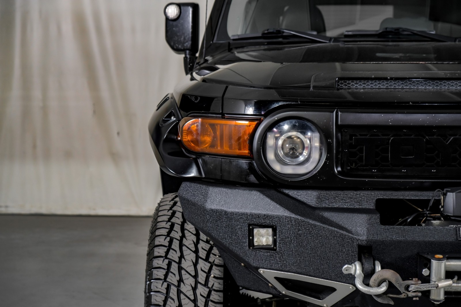 2014 Toyota FJ Cruiser  29